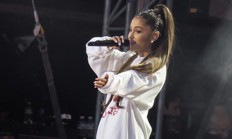 Ariana Grande conmueve a sus fans con una carta hablando acerca del atentado en Mánchester