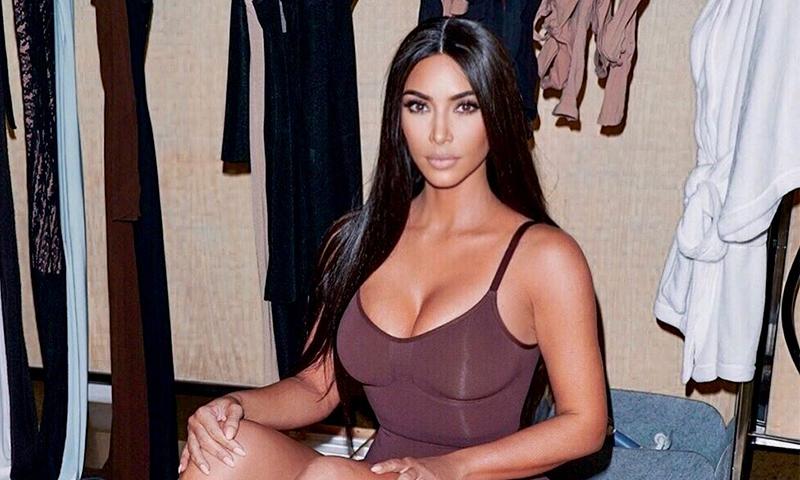 Tras las críticas, Kim Kardashian anuncia que cambiará el nombre de su línea de fajas
