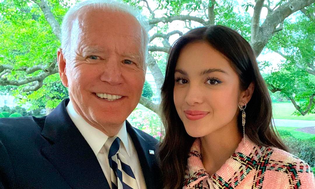 El curioso regalo que Olivia Rodrigo recibió de Joe Biden en su visita a la Casa Blanca
